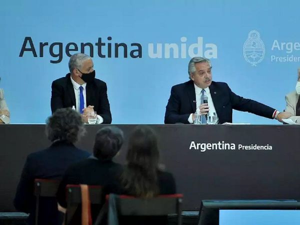 Abuelas de Plaza de Mayo cumplen 44 años de lucha en Argentina