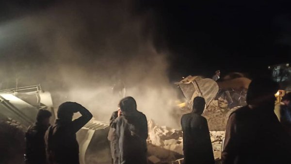 MUNDO | Afganistán: al menos 14 muertos y 90 heridos en un atentado con coche bomba, un día antes del inicio oficial de la retirada de tropas estadounidenses