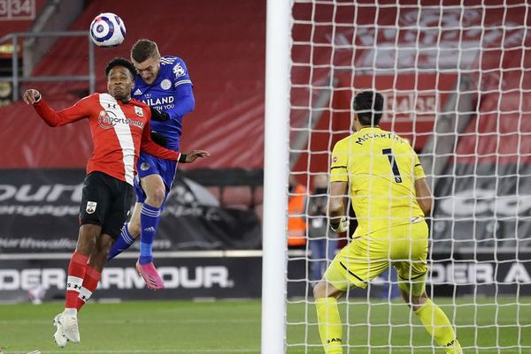 El Leicester encalla ante el Southampton a pesar de su superioridad - Fútbol - ABC Color