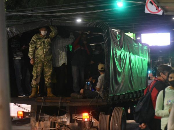 Reguladas: Refuerzan cobertura de transporte en horario nocturno