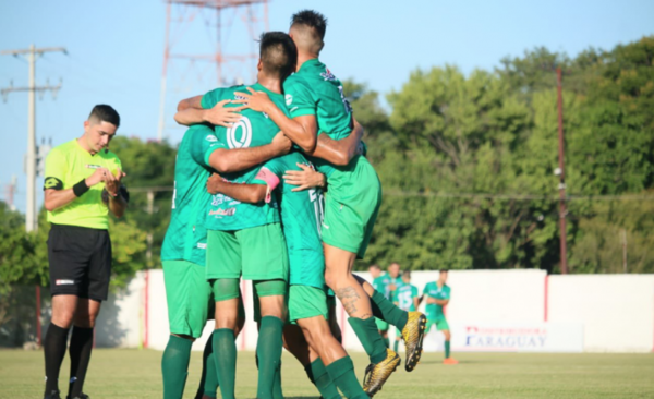 Diario HOY | Pettirossi vence en el debut de la Primera División C