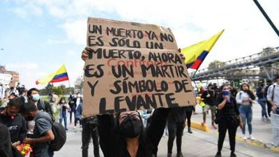 Una reforma tributaria aviva las protestas en Colombia