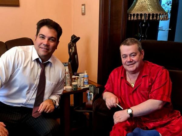 Friedmann admite haber sido vacunado en su domicilio