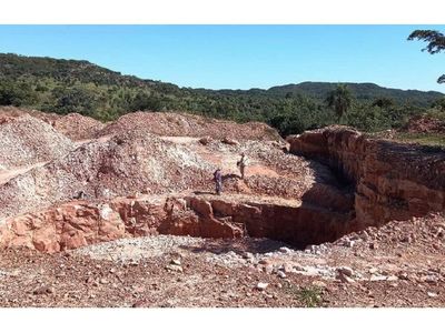 Intervienen cinco canteras irregulares en Piribebuy