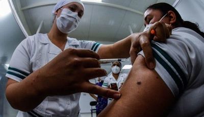 Vacunas robadas de Hospital de Calle'i se ofrecían para su venta - Noticiero Paraguay