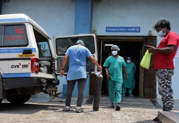 Al menos 15 muertos en un incendio en hospital para casos de covid en India - Mundo - ABC Color