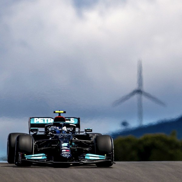 Versus / Bottas se lleva la pole en Portimão