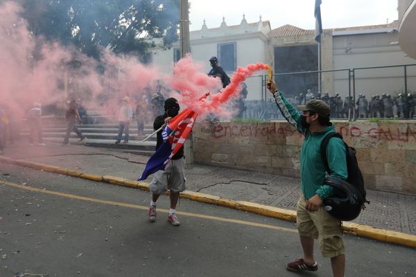 Trabajadores hondureños marchan para pedir vacunación y medidas ante la pandemia - MarketData