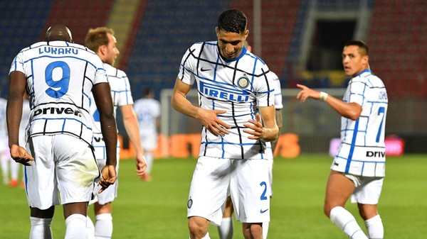 Inter avanza y marca el fin de una era