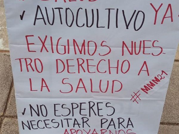 Caravana por legalización de marihuana y fin de la criminalización