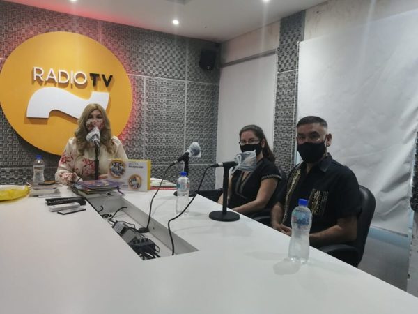 Comisión vecinal inaugura biblioteca en una plaza de Luque | Ñanduti