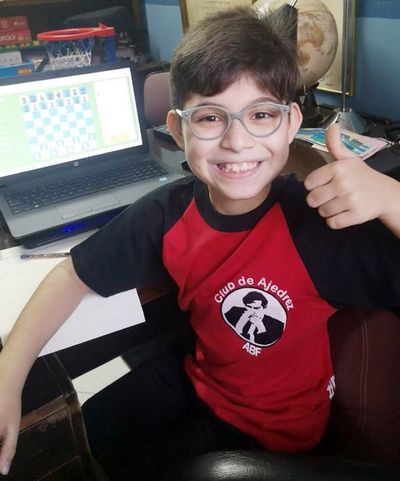 Menores en una clase magistral con GM español - Polideportivo - ABC Color