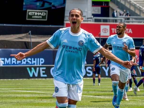 Jesús Medina y Valentín Castellanos marcan goles triunfo New York City Chester