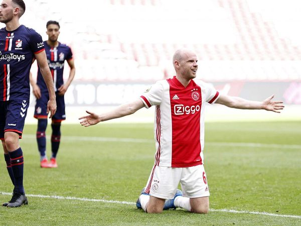 El Ajax amarra su trigésimo quinto título con una goleada