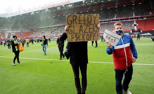Diario HOY | Postergan el clásico inglés por el 'asalto' de los hinchas del United