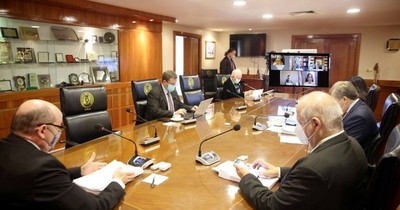 La Nación / Aso de magistrados solicitó a la Corte y al Ministerio de Salud prioridad para vacunar a jueces