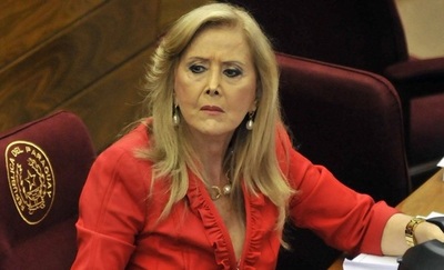 Varios sectores exigen que Gusinky no permanezca en el Senado pero oficialistas operan para evitar su expulsión - ADN Digital