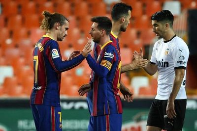 Messi mantiene al Barcelona en la pelea por LaLiga - Fútbol - ABC Color