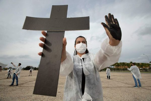 Brasil registra reducción en número diario de muertes y contagios por covid - Mundo - ABC Color