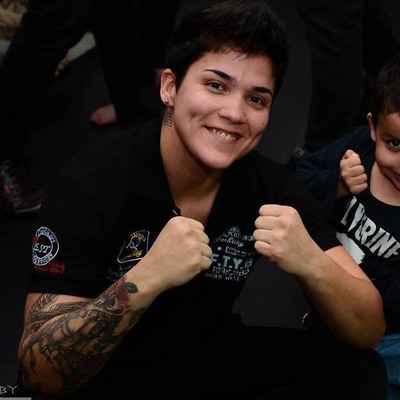 Stephanie convierte el combate en un estilo de vida | El Independiente
