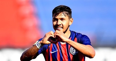 La Nación / Óscar festeja de penal