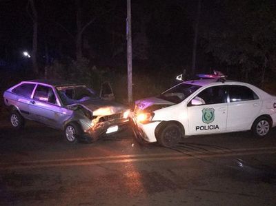 Alcoholizados y llevando dos menores, chocaron contra patrullera en Capiatá - Nacionales - ABC Color