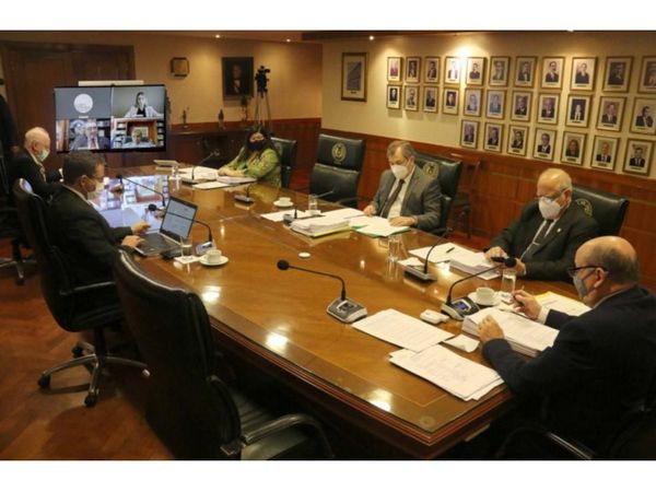 Luego de 17 años, Corte rechaza dos acciones de  funcionarios