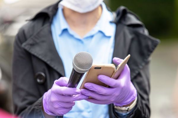 Periodistas recuerdan a los más de 1.200 colegas fallecidos en la pandemia - Mundo - ABC Color