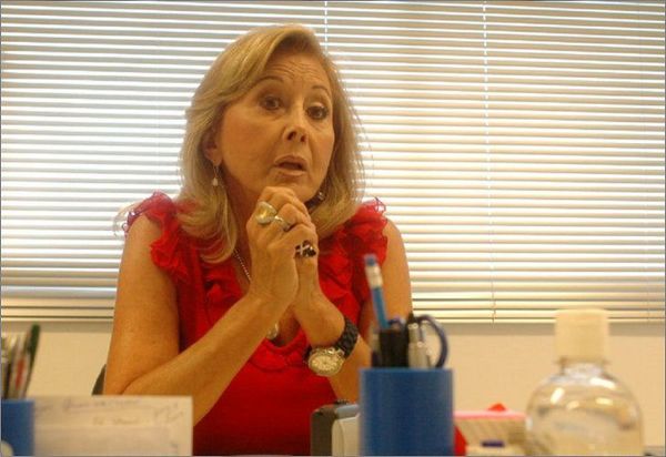 Director de región sanitaria pide pérdida de investidura de Mirta Gusinky - Noticiero Paraguay