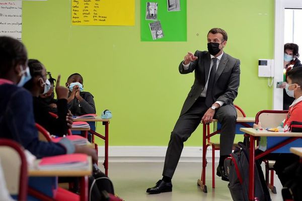 Alumnos de secundaria regresan a clases presenciales en Francia  - Mundo - ABC Color