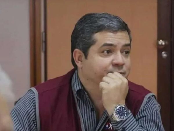 Exdirector sanitario formó parte de la brigada que vacunó a Gusinky · Radio Monumental 1080 AM