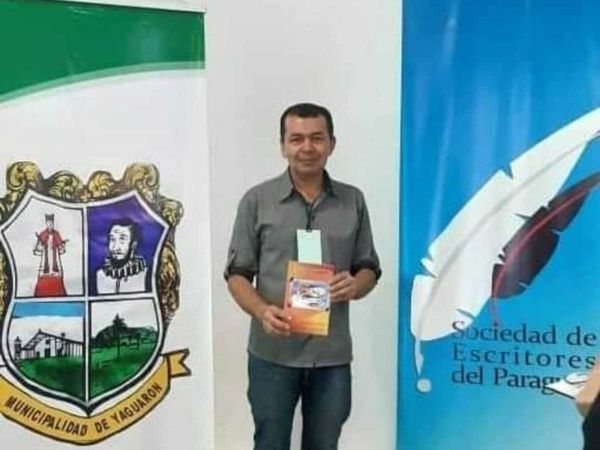 Vende libro para cubrir gastos de su hermano que está en terapia por COVID