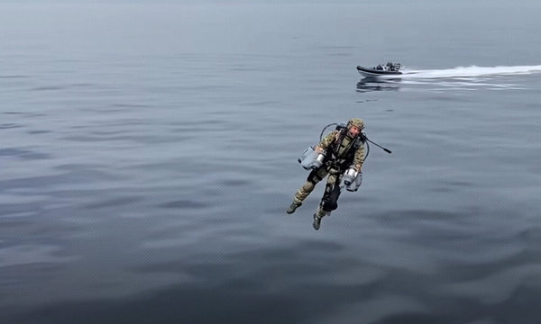 Militares británicos prueban con éxito trajes voladores y muestran cómo podrían ser las operaciones militares del futuro