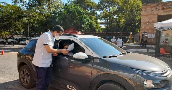 Autovac: habilitan centro de vacunación en facultad de Derecho UNA