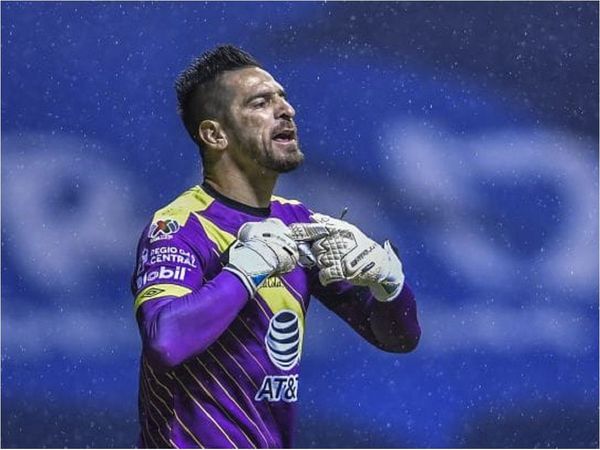 Puebla a Antony Silva: "Eres un Dios en el arco"