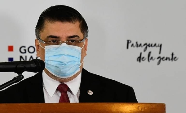 Diario HOY | Polémica por posibles "vacunados VIP": ministro de Salud promete revisar "caso por caso"
