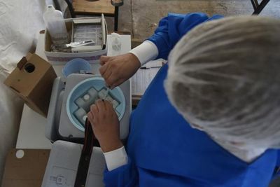 Divulgan lista de más de 500 nombres que podrían tratarse de vacunaciones “VIP” - Nacionales - ABC Color