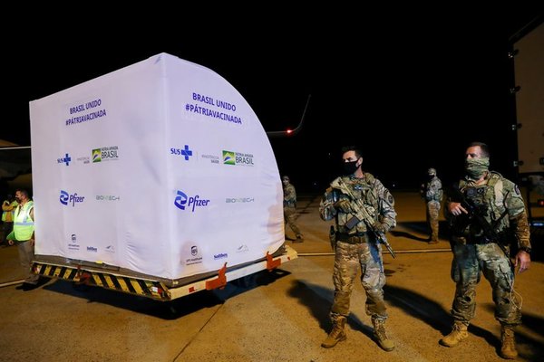 Brasil recibió 11 millones de vacunas contra el COVID-19 - ADN Digital