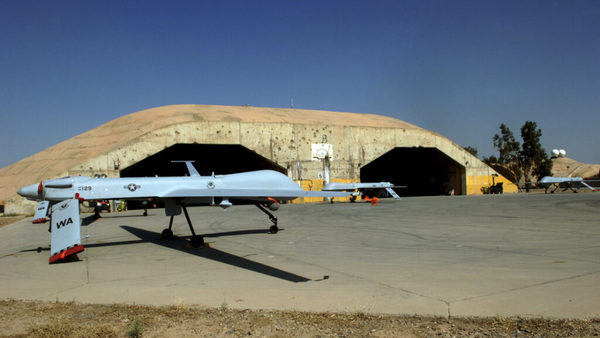 Varios misiles caen sobre una base aérea en Irak que alberga tropas de EEUU | Ñanduti