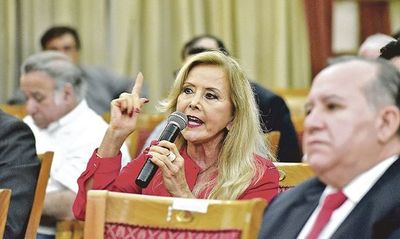 Gusinky renuncia al Senado tras escándalo por vacunación vip - Nacionales - ABC Color