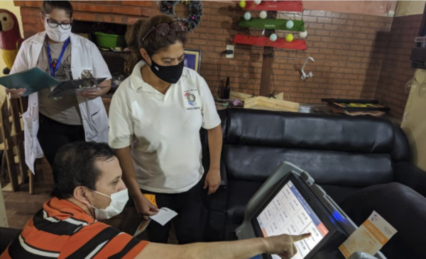 Diario HOY | Realizan simulacros de votación para dejar listas las máquinas electrónicas
