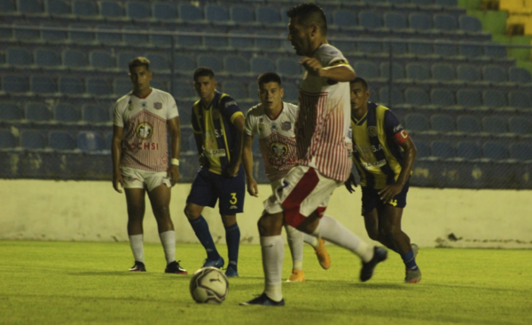 Diario HOY | Con Salcedo como su bandera, San Lorenzo bordea la cúspide en la Intermedia