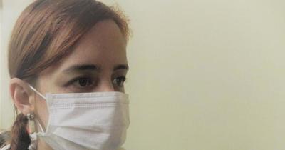 Médica exhorta a dejar de lado mascarillas de tela y usar las quirúrgicas