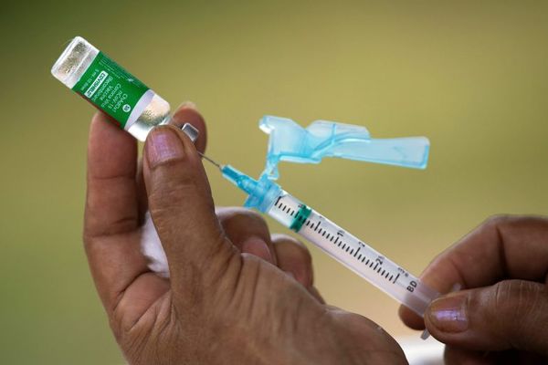 Salud vuelve a prometer “máximo rigor” en investigación de vacunaciones irregulares - Nacionales - ABC Color