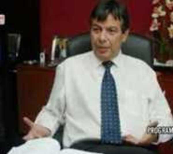 ¡El colmo! Otra vacunación vip a ex fiscal general del Estado - Paraguay.com