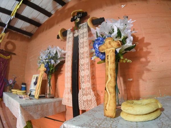 Católicos celebraron tradición del Kurusu Ára