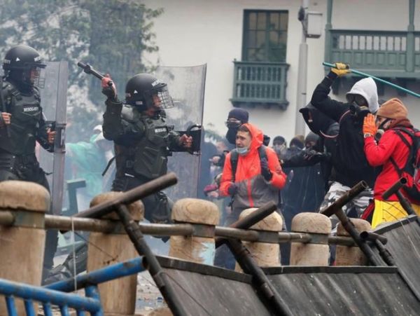 Disturbios dejan en Colombia 17 muertos en cinco días
