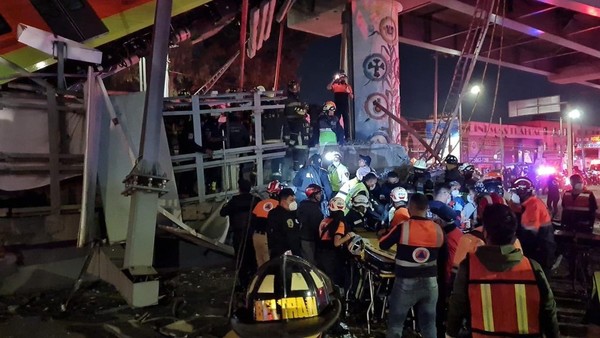 Desplome de un puente del metro en Ciudad de México deja al menos 15 muertos y cerca de 70 heridos (Video)
