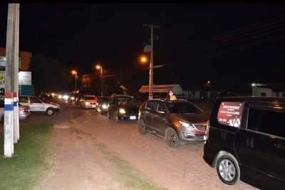 Repudian aglomeración durante caravana organizada por adherentes de Ramón Retamozo - Megacadena — Últimas Noticias de Paraguay