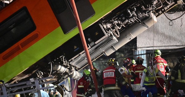 La Nación / Accidente en el metro de Ciudad de México deja al menos 23 muertos y 70 heridos